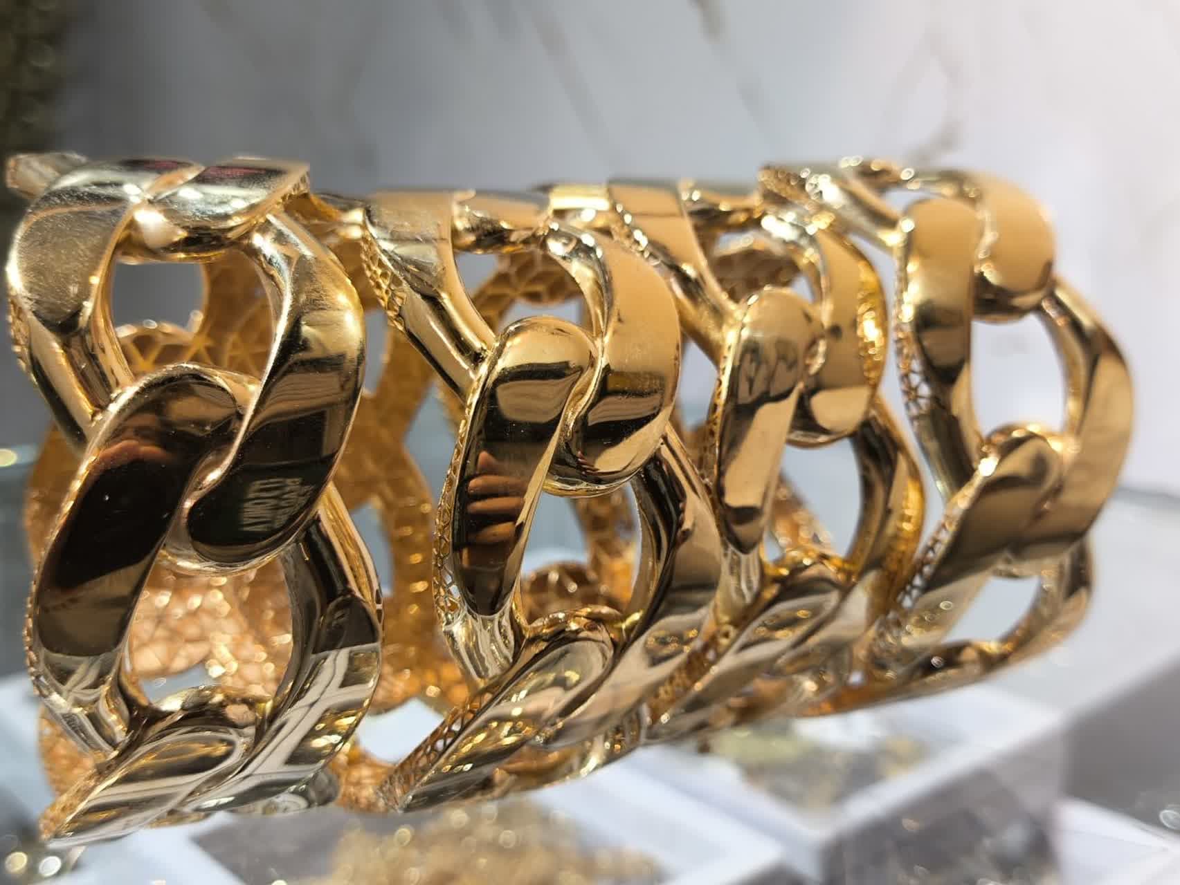 فروش طلای دست دوم بدون اجرت الیاس در اصفهان