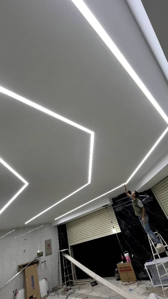 تولید و پخش لاین نوری و لوستر ال ای دی لاینر شاپ به مدیریت رضایی در اصفهان