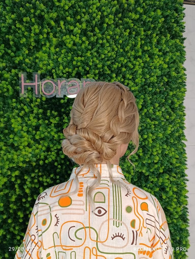 آموزشگاه و سالن زیبایی هوران در گلشهر زنجان