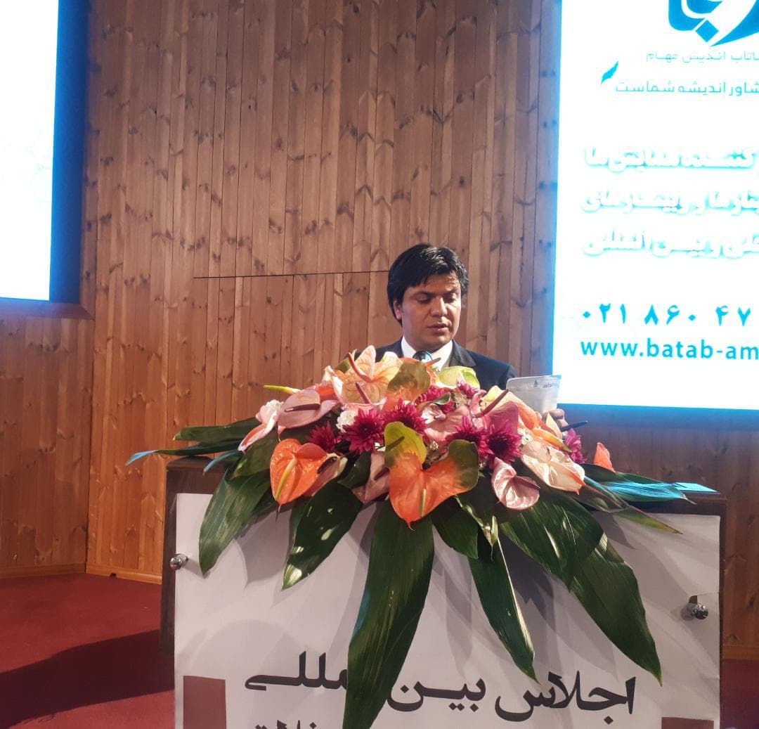 دکتر فرشاد منصوری نویسنده کتاب جعبه سیاه مشتری در بوشهر