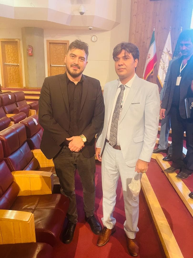 دکتر فرشاد منصوری نویسنده کتاب جعبه سیاه مشتری در بوشهر