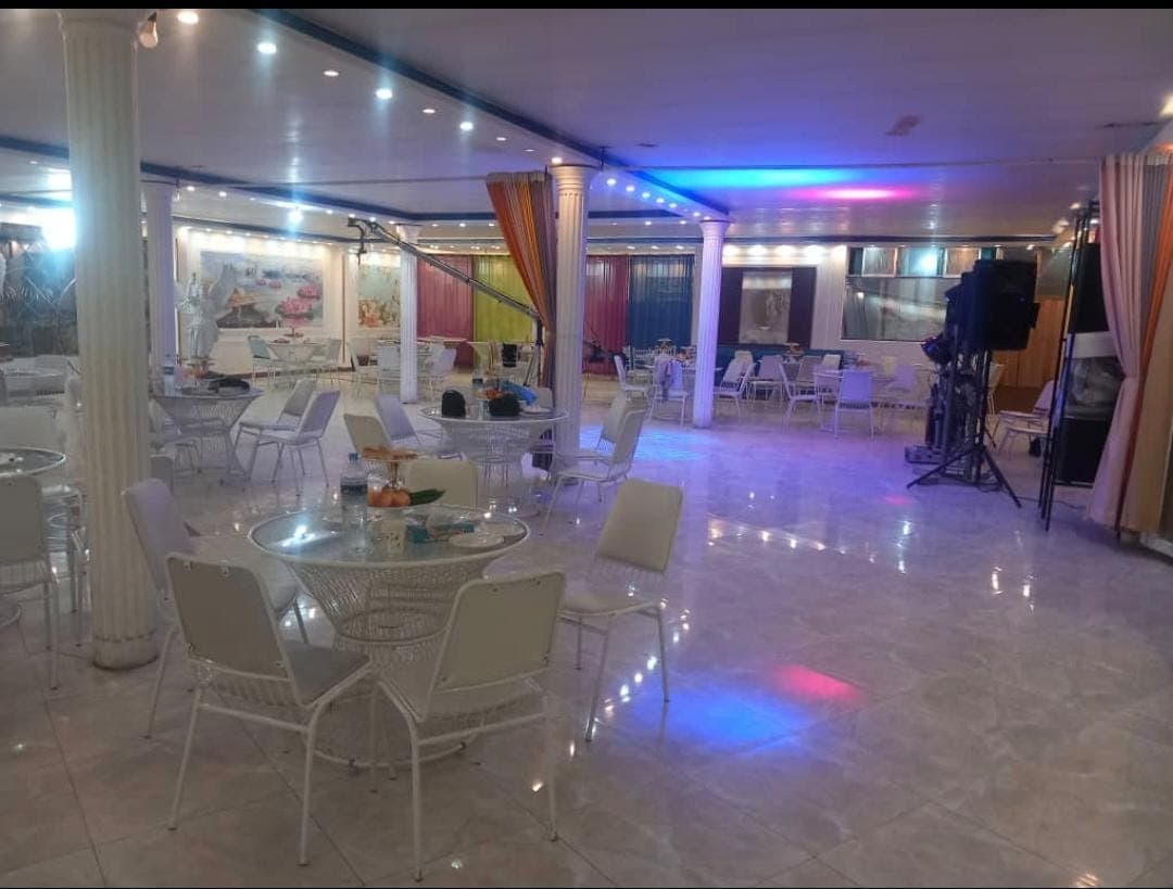 اجاره باغ سالن جشن عقد و عروسی احسان در باغ دشت شهریار