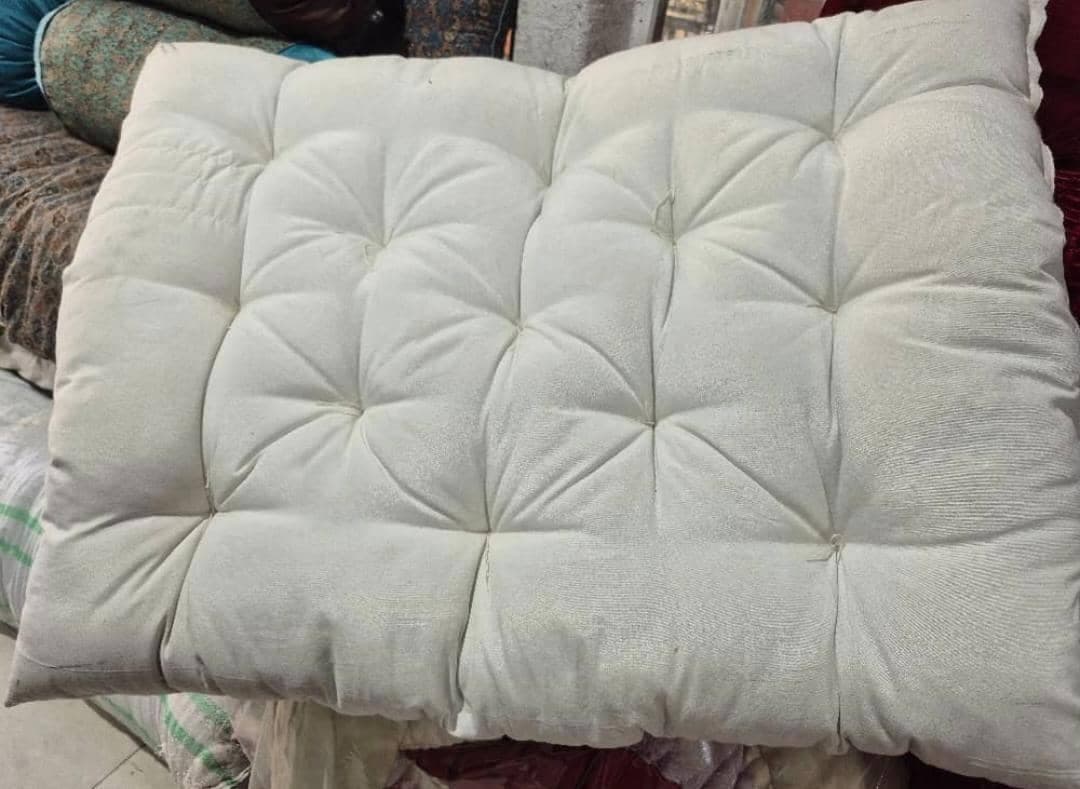 تولید و فروش کالای خواب شکوفه در اسفراین