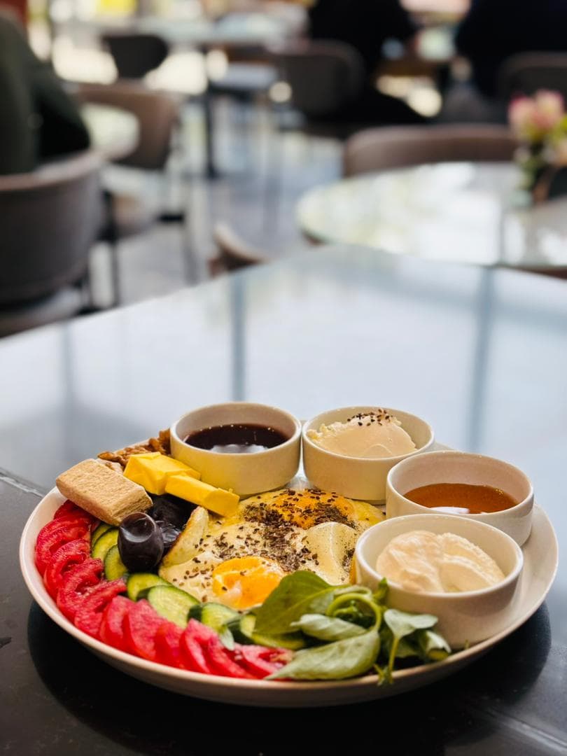 کافه نان سحر شعبه خواجه عبدالله انصاری در تهران