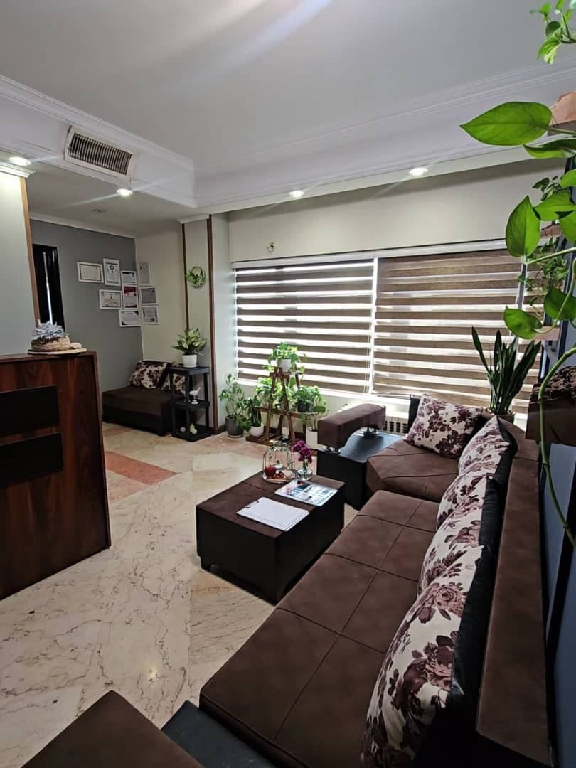 مرکز تخصصی ماساژ و حرکات اصلاحی تسکین کاظمی در غرب تهران