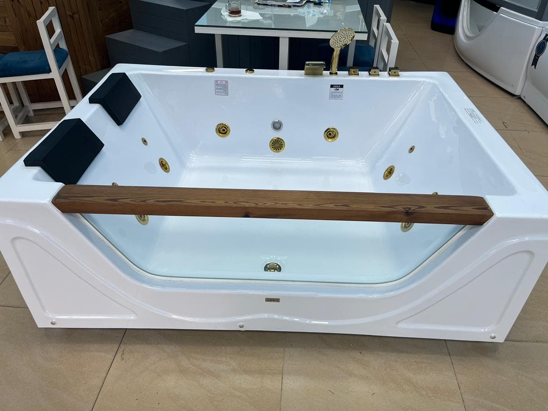 فروش وان و جکوزی علیرضا بنده مسئول در رشت