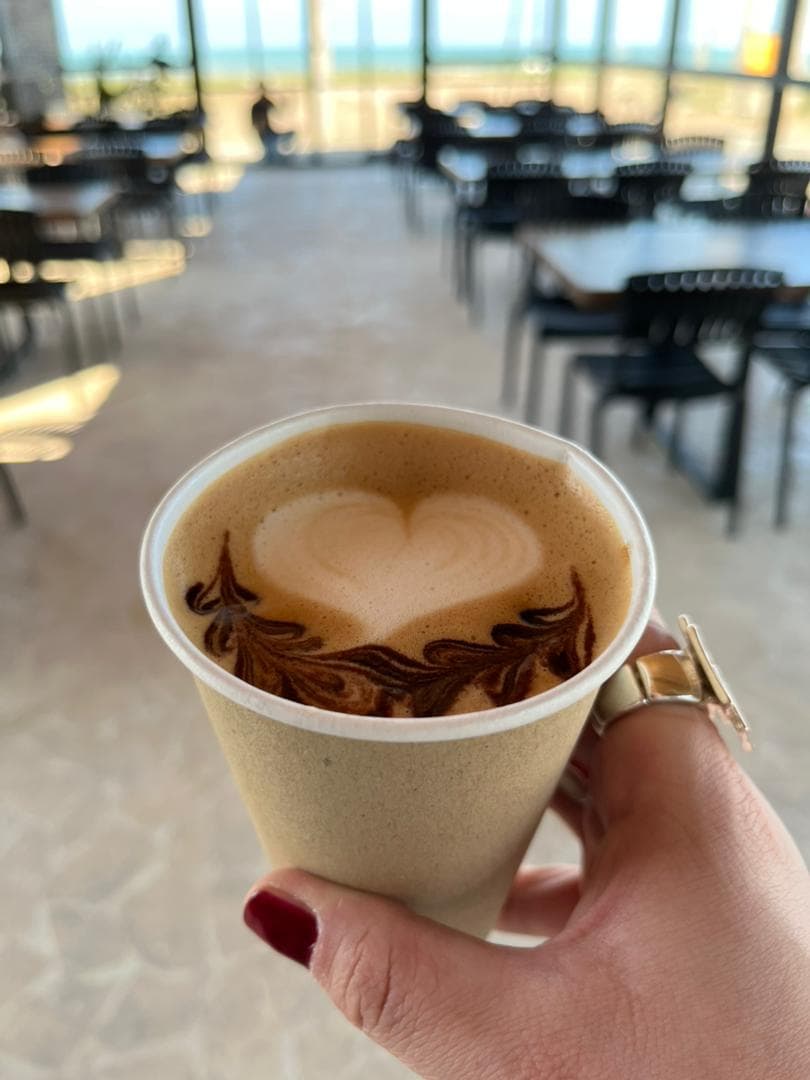 کافه بیکری رز در ساحل شیرمحله رودسر