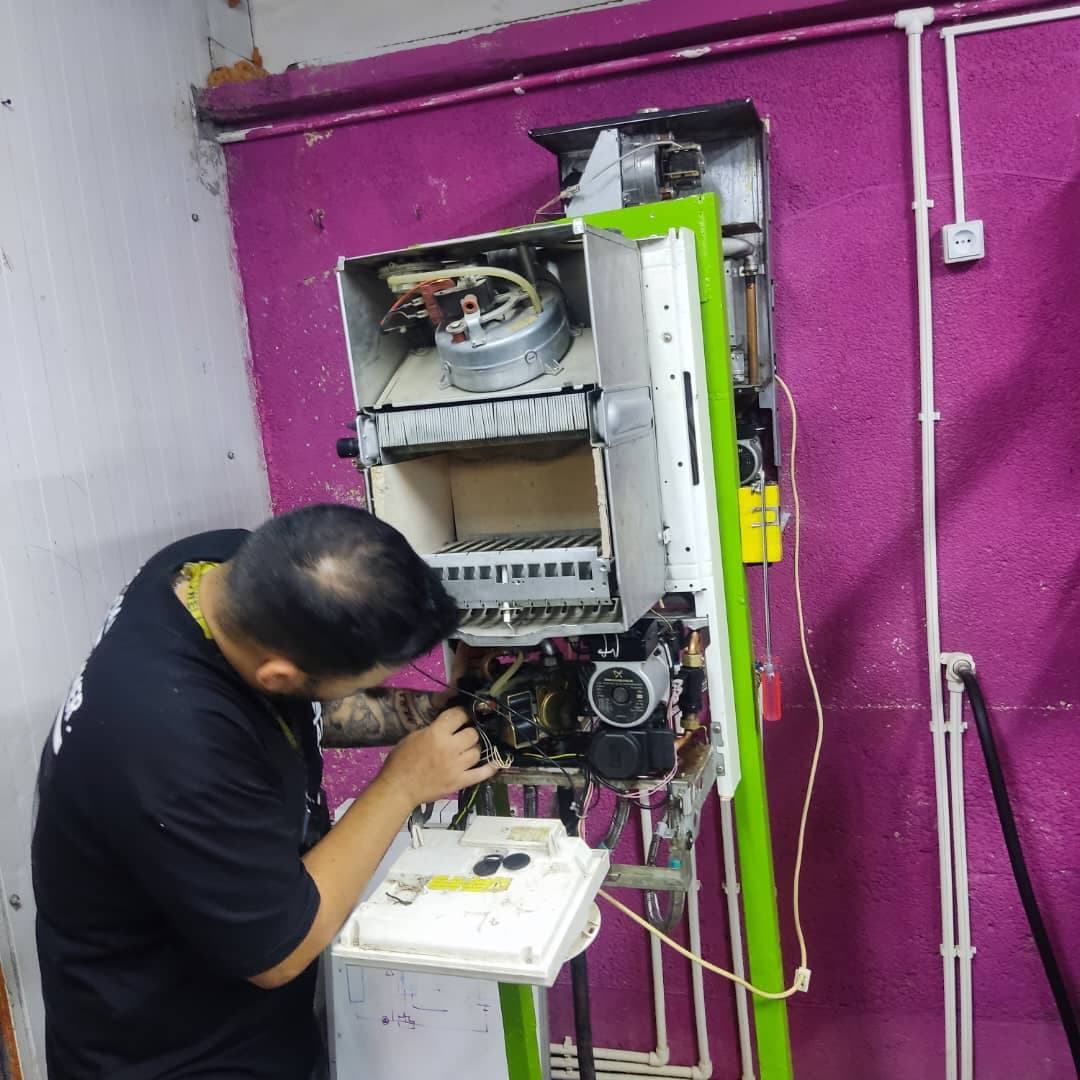 خدمات سرویس و تعمیر رادیاتور و پکیج دیواری حبیبی در نارمک تهران